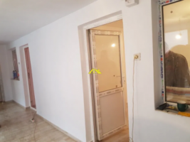 inchiriez-apartament-in-vila-1
