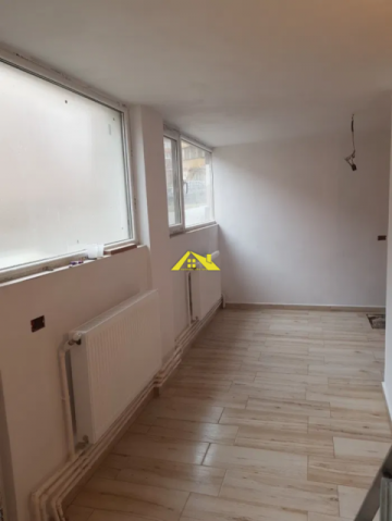 inchiriez-apartament-in-vila-2