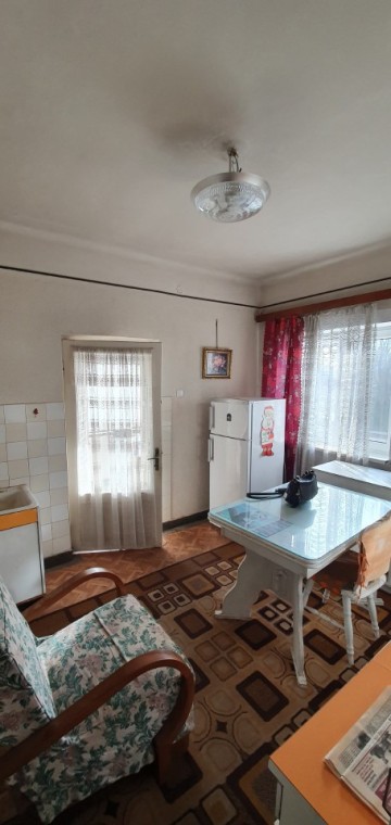 ultracentral-4-camere-in-vila-etaj1-su-125mp-teren-liber-181-mpgaraj-98000-euro-5