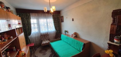 central-zona-valeni-etaj-la-casa-ter-210mp-140000-euro-2