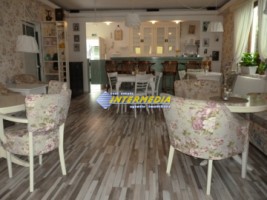 spatiu-comercial-de-inchiriat-pretabil-restaurant-zona-centru-2