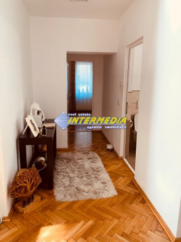 apartament-cu-4-camere-si-garaj-de-inchiriat-in-caroline-4