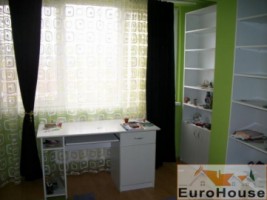 apartament-de-vanzare-4-camere-decomandat-centru-3