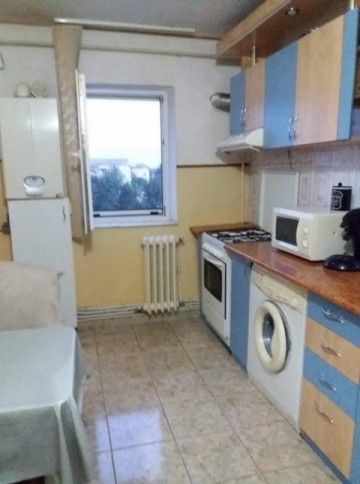 apartament-2-camere-decomandat-zona-biserica-rosetti-3