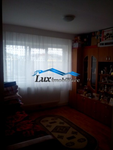 lux-imobiliare-vinde-apartament-2-camere-petru-rares-4