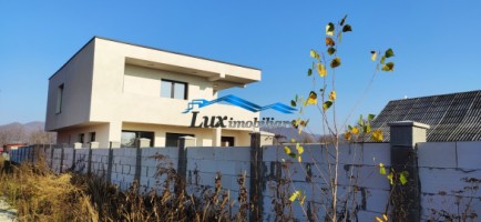 lux-imobiliare-vinde-casa-in-merisor