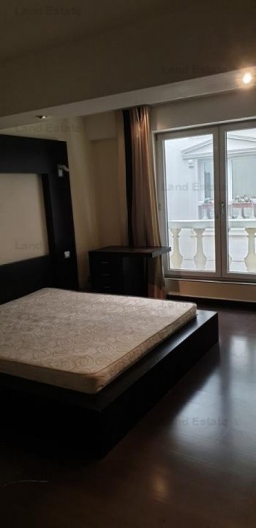 3-camere-cartierul-francez-4