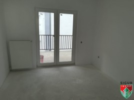 apartament-4-camere-tip-penthouse-doua-terase-mari-pret-avantajos-1