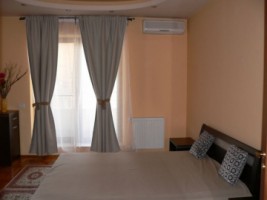 apartament-3-camere-cartierul-francez-3