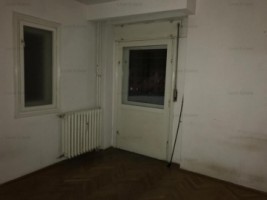 3-camere-piata-1-mai-2