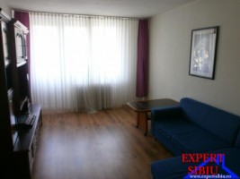 inchiriez-apartament-2-camere-decomandat-zona-p-ta-rahovei-1