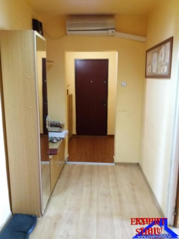 inchiriez-apartament-3-camere-decomandatzona-terezian-10