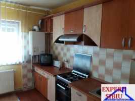 inchiriez-apartament-3-camere-decomandatzona-terezian-7