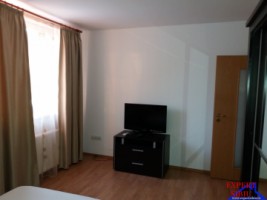 inchiriez-apartament-3-camererecent-renovat-zona-terezian-4