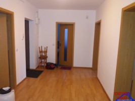 inchiriez-apartament-3-camererecent-renovat-zona-terezian-8