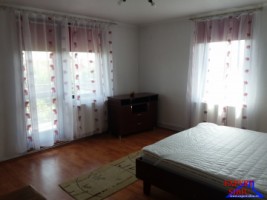 inchiriez-apartament-2-camere-la-casarenovatzona-turnisor-1