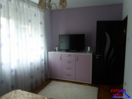 inchiriez-apartament-4-camere-decomandatzona-mihai-viteazul-4