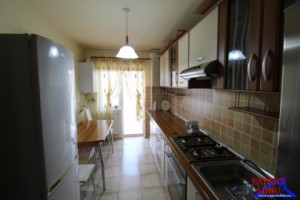 inchiriez-apartament-2-camerecu-garaj-zona-strand