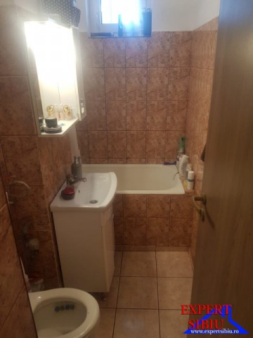 inchiriez-apartament-2-camere-zona-cedonia-5