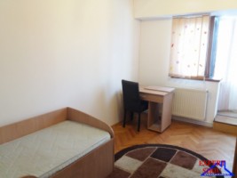 vand-apartament-4-camere-decomandat-zona-turnisor-6