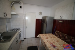 inchiriez-apartament-2-camere-decomandat-zona-valea-aurie-1