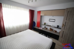 inchiriez-apartament-3-camere-recent-renovat-zona-lazaret-3