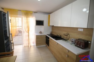 inchiriez-apartament-2-cameredetine-curte-propriezona-calea-poplacii