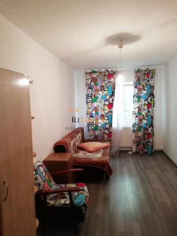 apartament-cu-3-camere-decomandat-podu-ros