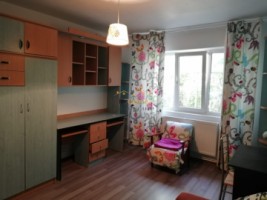 apartament-cu-3-camere-decomandat-podu-ros-3