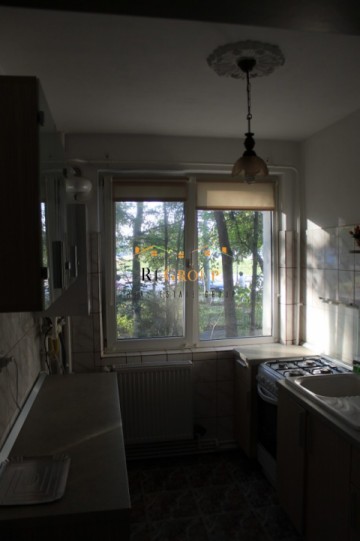 apartament-cu-2-camere-decomandat-podu-ros-giratoriu-5