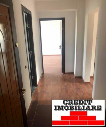 vand-apartament-4-camere-strlaminoarelor-2