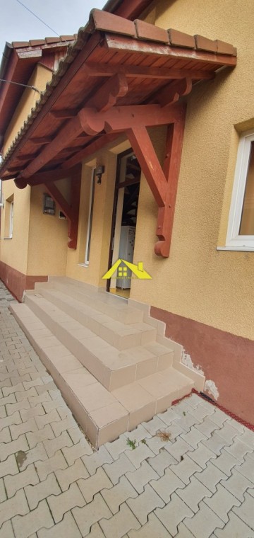casa-contructie-noua-in-centru-1