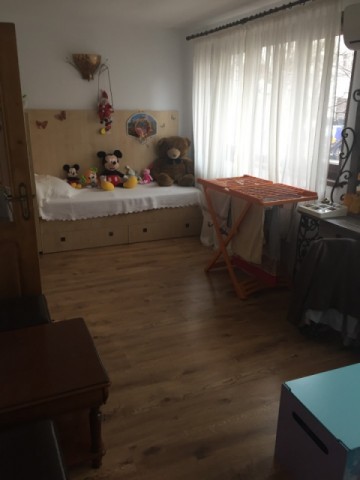 apartament-3-camere-zona-scoala-7-mobilatutilat350-euro-5