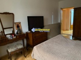 vanzare-apartament-3-camere-decomandat-2-bai-in-zona-cetate-cinema-finisat-si-mobilat-complet-si-boxa-6