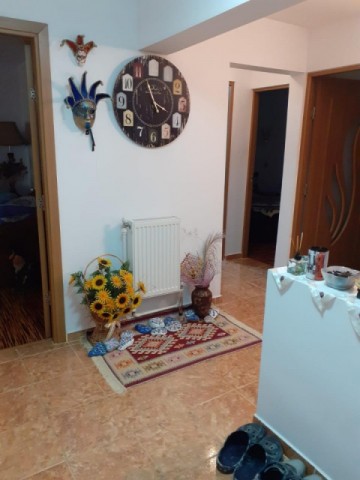 apartament-3-cam-mobilat-30-mp-beci-2-incaperi-capat-1-5