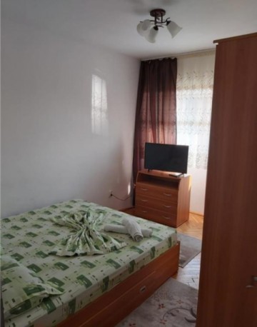 ultracentral-zona-galerii-2-camere-mobilat-37-la-350-euroluna-1