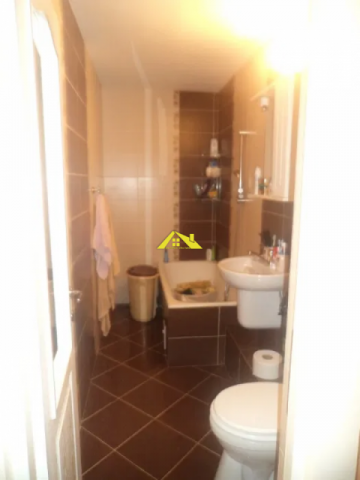 vand-apartament-2-camere-mobilat-zona-cetate-5