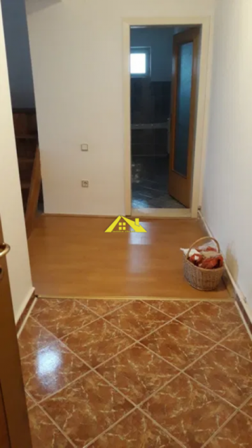 inchiriez-apartament-foarte-spatios-1