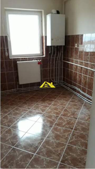 inchiriez-apartament-foarte-spatios-3