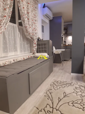vand-apartament-3-camere-plus-garaj-in-centru-5