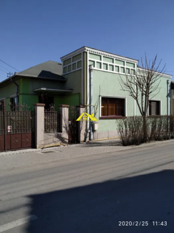 casa-spatioasa-centru
