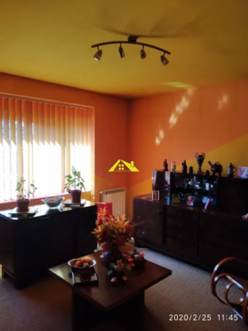 casa-spatioasa-centru-1
