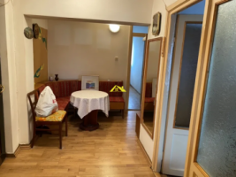 inchiriez-apartament-3-camere-cetate-m-uri-parc-vedere-cetate-1