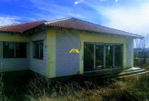 vand-casa-la-rosu-3