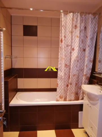 vand-apartament-cu-3-camere-alba-iulia-cetate-4