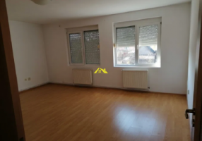 inchiriez-apartament-2-camere-decomandat-1