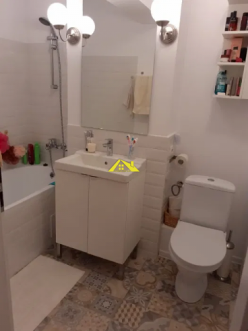 vand-apartament-3-camere-centru