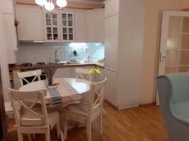 vand-apartament-3-camere-centru-3