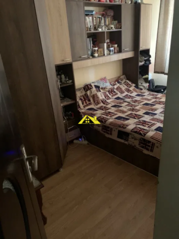 vand-apartament-3-camere-etajul-2-pe-bulevardul-transilvaniei-1