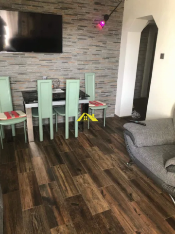 vand-apartament-cetate-3-camere-2